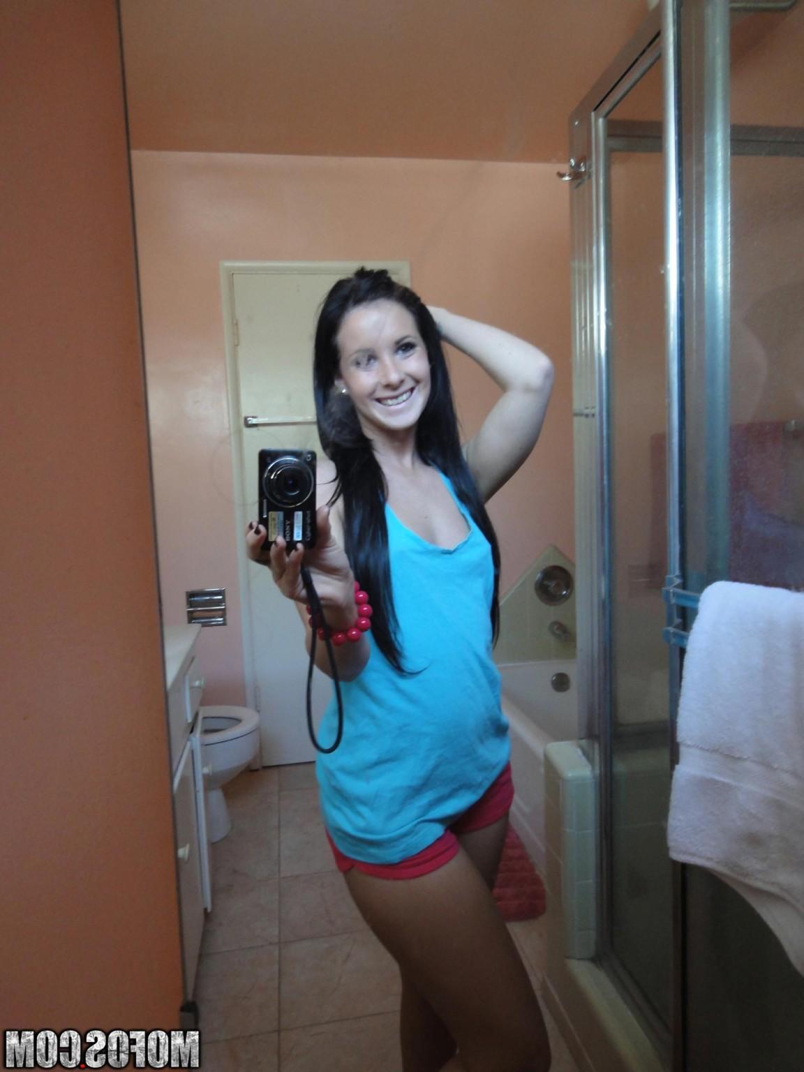 20P Real amateur user submitted girlfriends