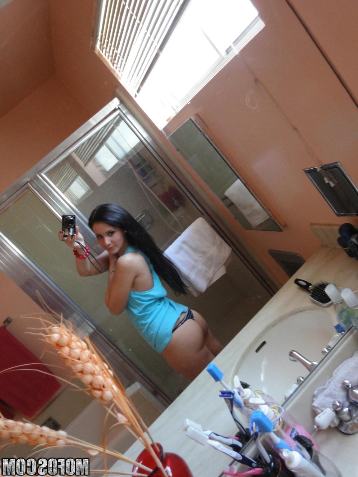 20P Real amateur user submitted girlfriends