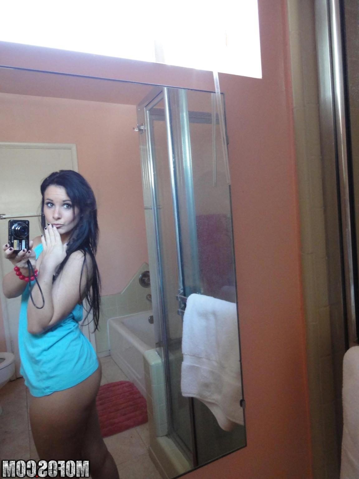 20P Real amateur user submitted girlfriends