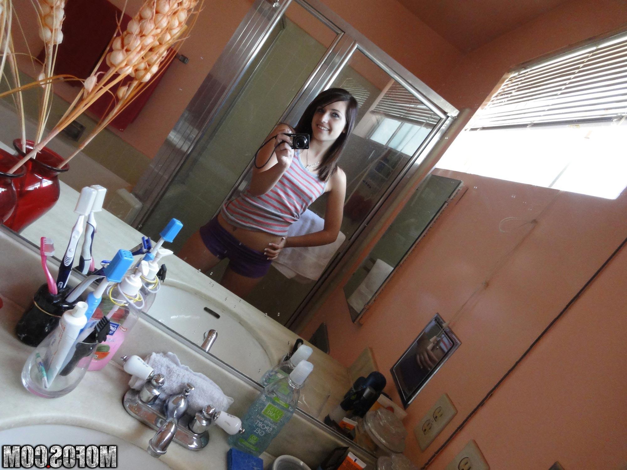 20P Real amateur user submitted girlfriends