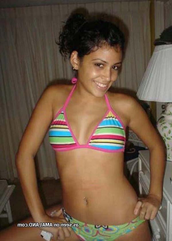 15P Amateur Mexican chicks in their bikini