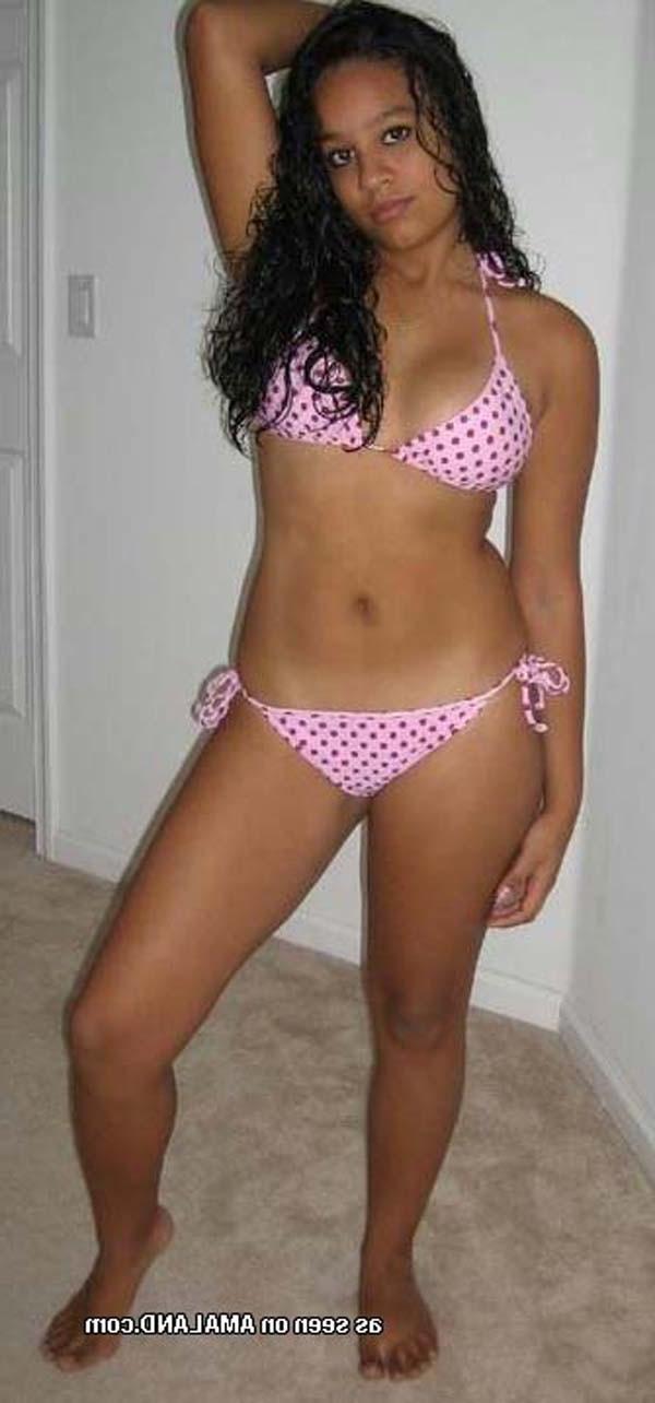 15P Amateur Mexican chicks in their bikini