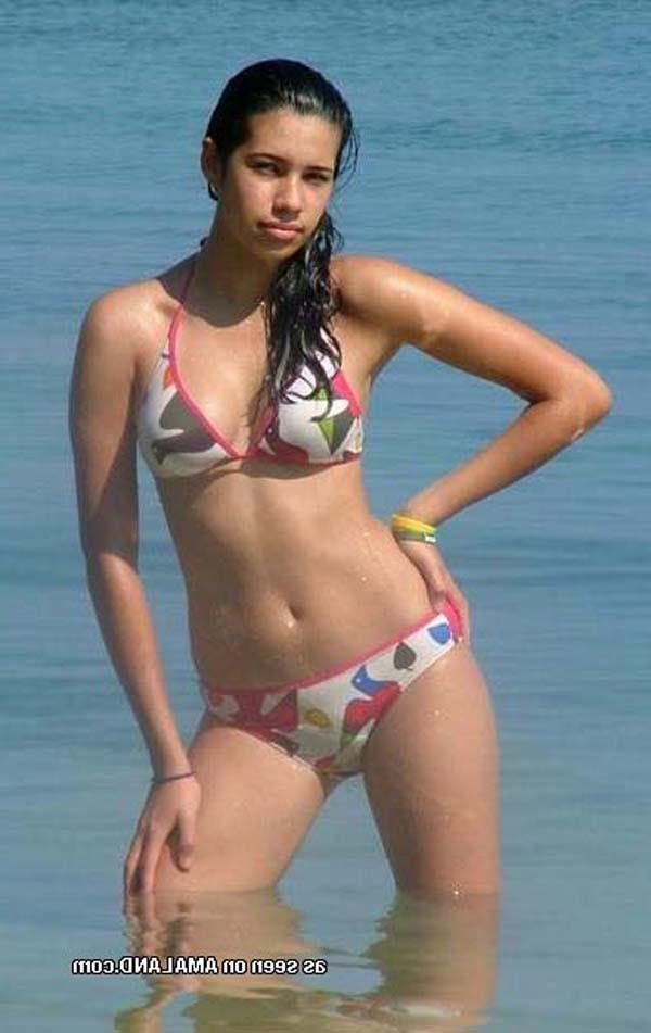 15P Amateur Mexican chicks in their bikini