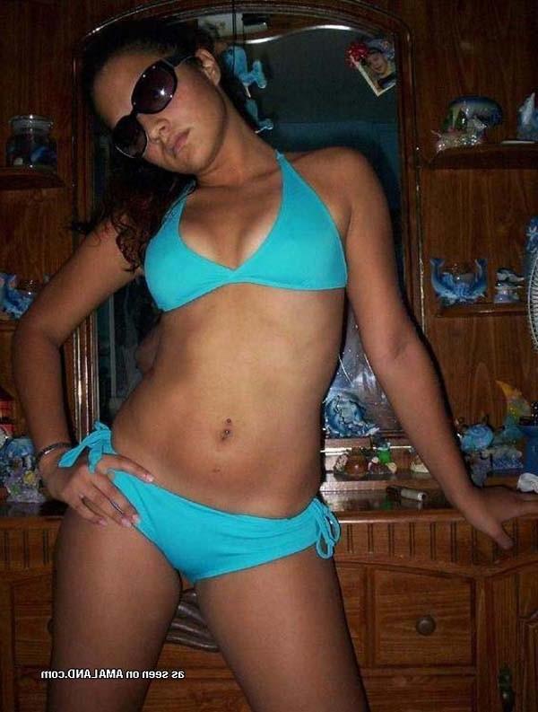 15P Amateur Mexican chicks in their bikini