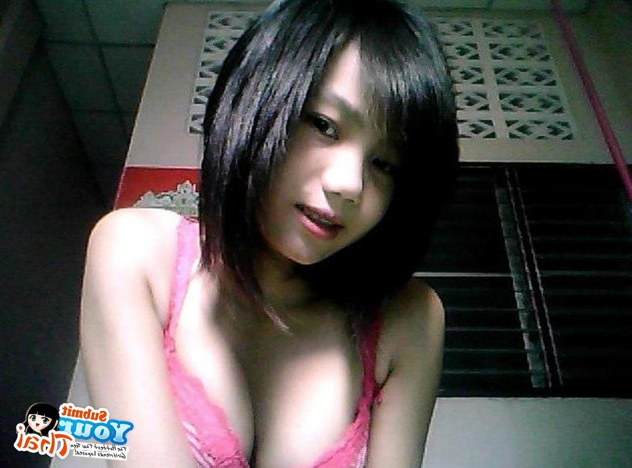 16P Collection of self shot Thai women