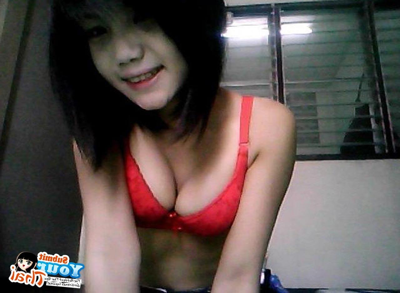 16P Collection of self shot Thai women