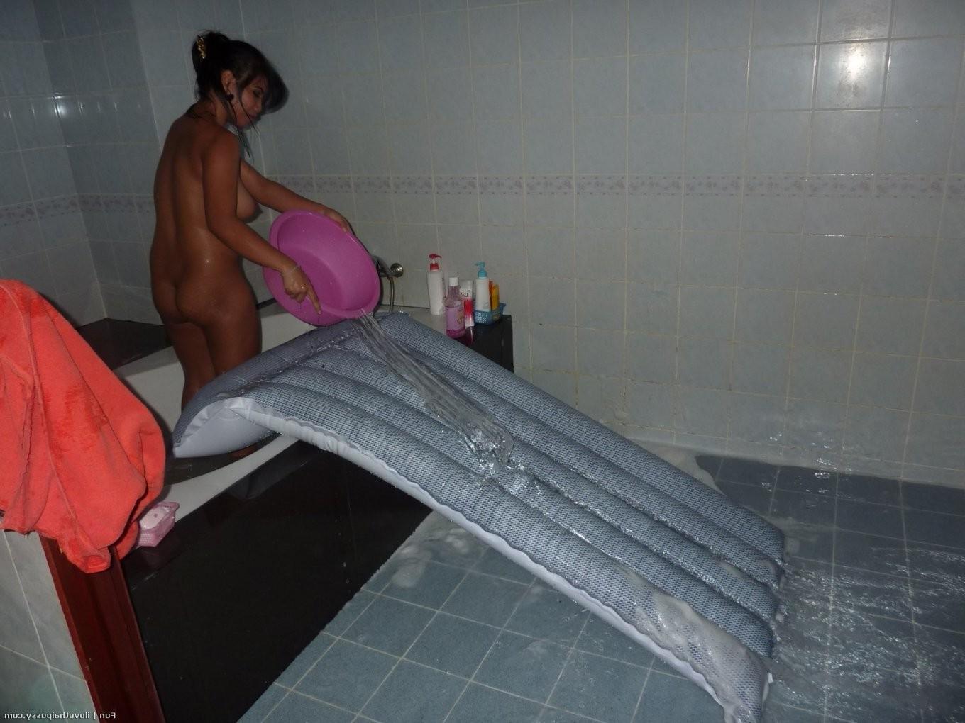 14P Soapy Massage Girl Paid To Fuck A Swedish Sex Tourist Cheating On His Sexy Wife 