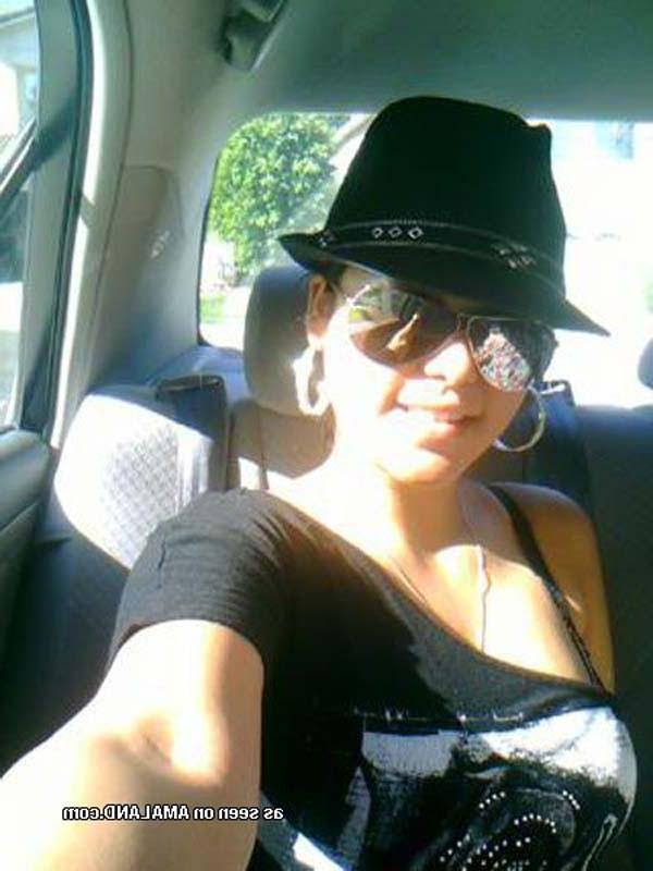 15P Sexy Mexican babe's various selfpics