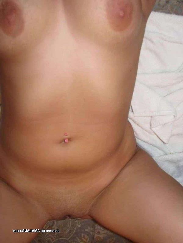 12P Tattooed hot princess showing some skin