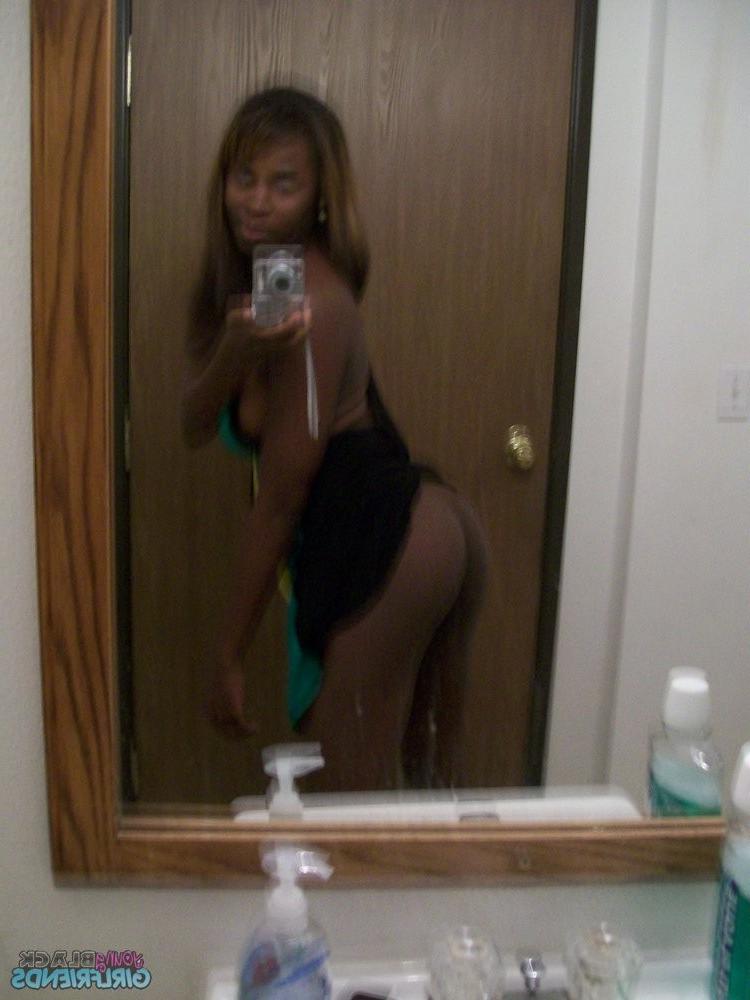 15P Hot ebony girlfriend taking naked pictures for her boyfriend
