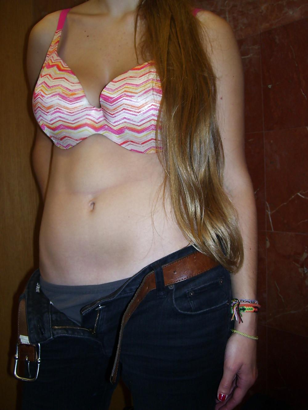 25P BUSTY AND HAIRY GIRLFRIEND