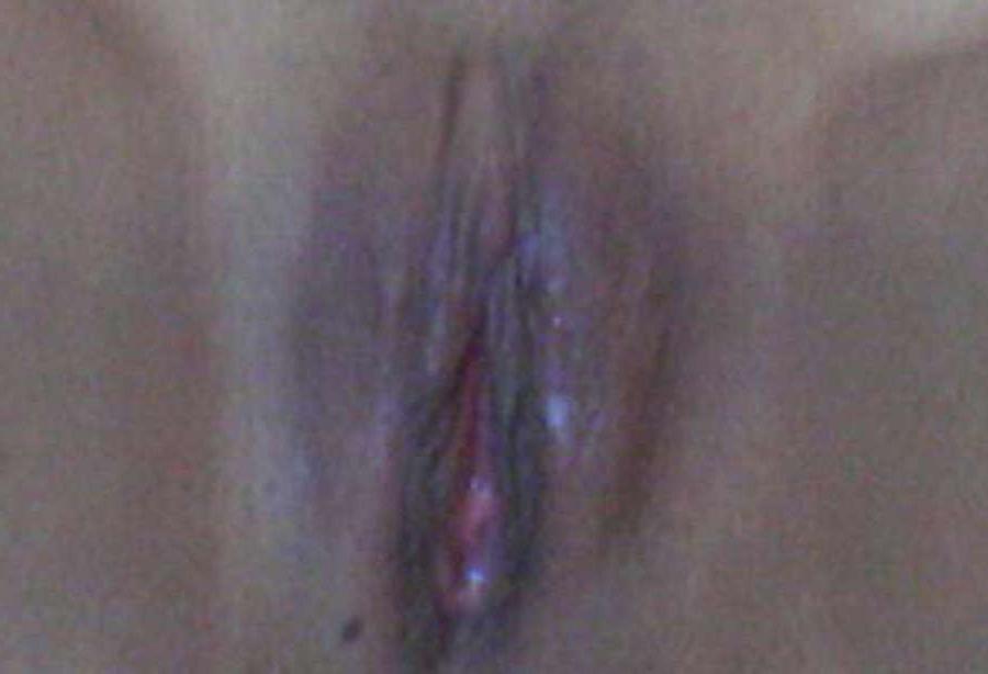 15P Pictures of a naked Thai GF masturbating