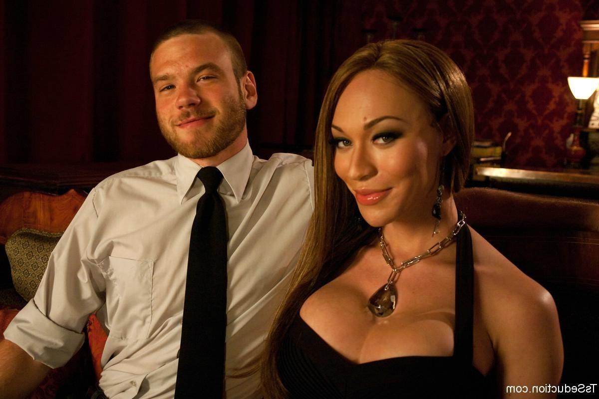 24P Mia Isabella switchs from Lamb to Lion and devours her man