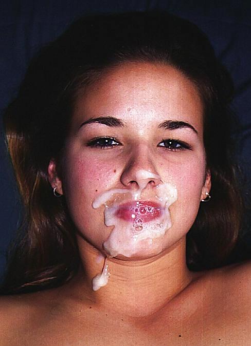 25P Brunette wildcat posing, fucking and licking cum