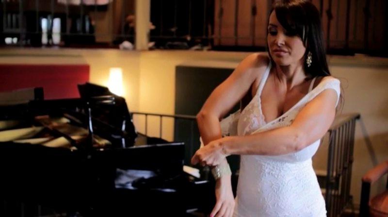 16P Milf Lisa Ann takes it in the pooper once more