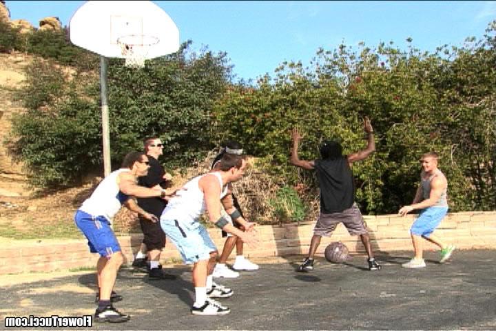 16P This amazing footage of 4 hot babes takin on these 5 guys on the basketball cour