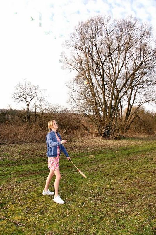 16P A smoking teenager screwing her horny boyfriend outdoors