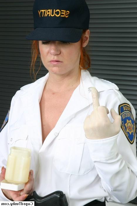 20P Sexy girl fucked by prison guard