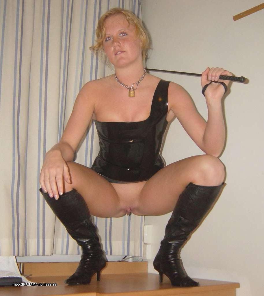 18P Pregnant babe fucking two guys