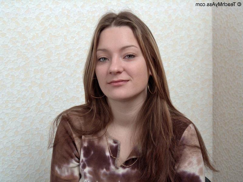 16P brunette teen in anal fucking action