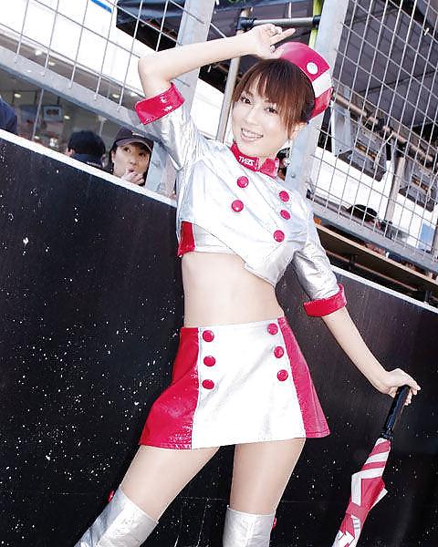 25P Japanese Race Queens-Mayu Oya (1)