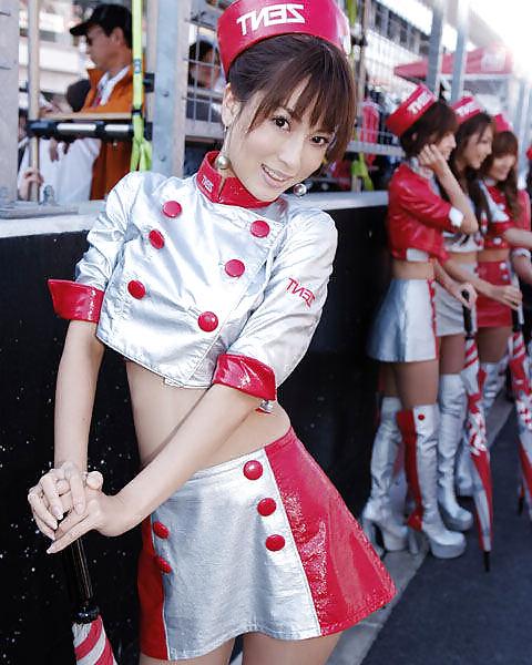 25P Japanese Race Queens-Mayu Oya (1)