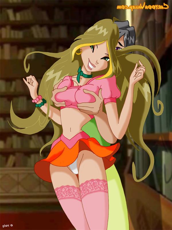 12P Helia humps Flora Winx