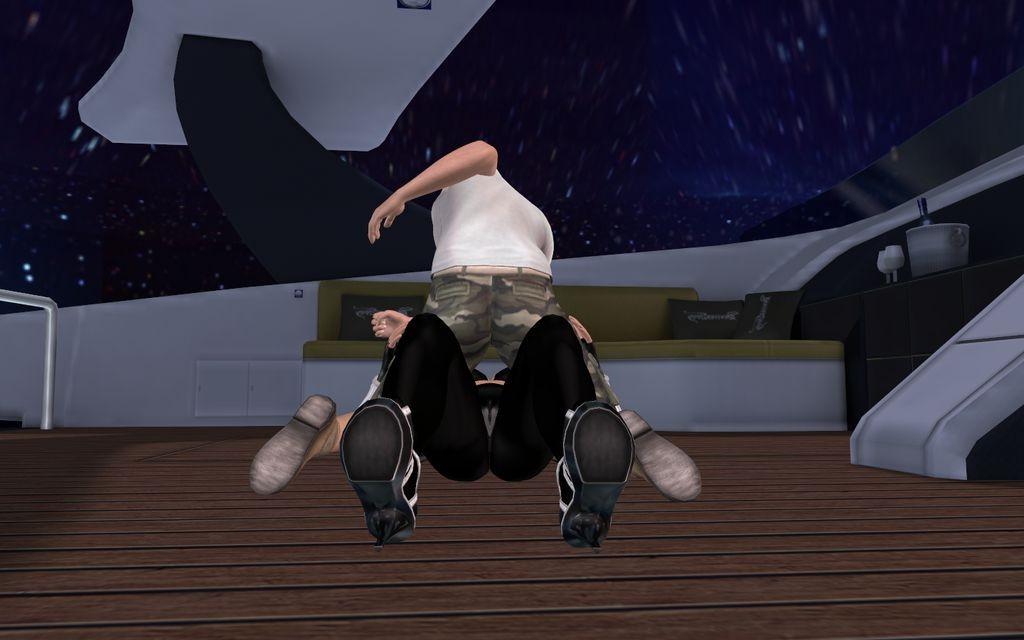 16P Busty superhero in a catsuit assaulting a yacht