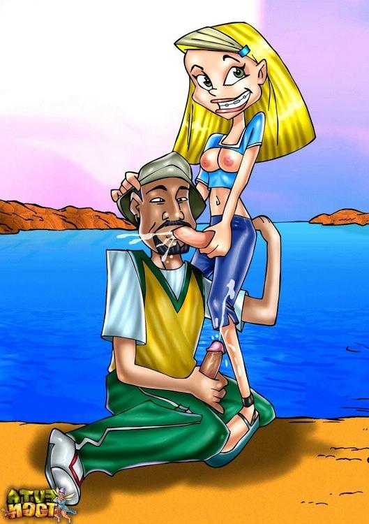 12P Aladdin gets his asshole probed with shemale cocks
