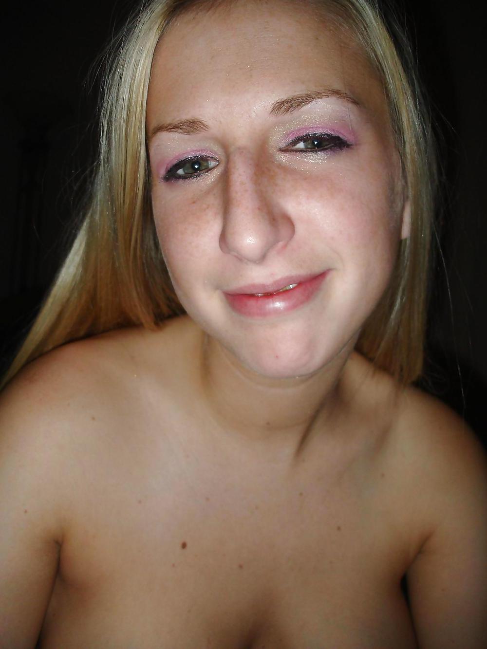 25P SLUTTY AND BUSTY GIRLFRIEND