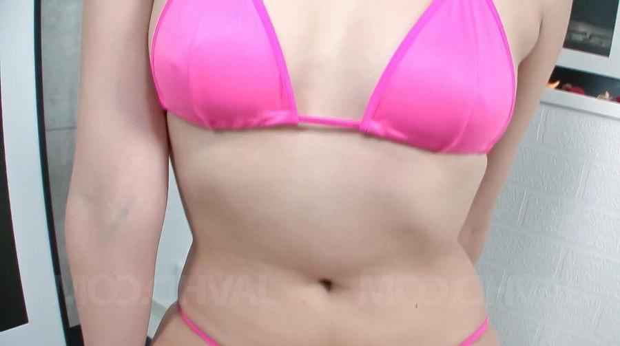 13P Hatsuka Kobayashi Asian with bee stings in pink bra sucks boners