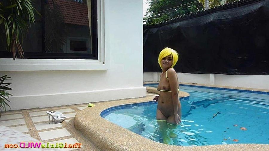 16P Thai cutie gets naked by the pool side