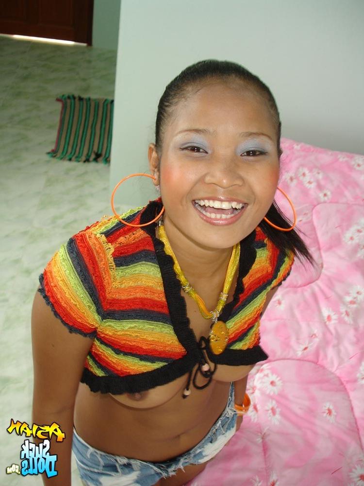 15P A yr old Asian bar girl plays with her dark tits