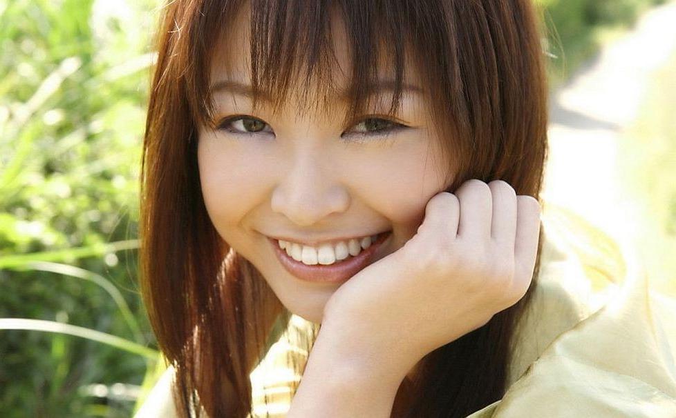 16P Japanese teen Hara Sarasa poses in bikini outdoors