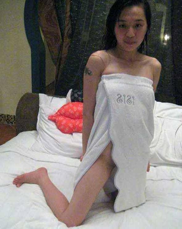 15P Nice collection of a Thai GF getting kinky in a motel room