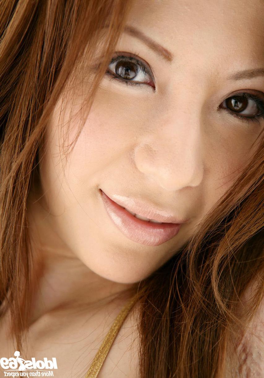 16P Japanese model posing