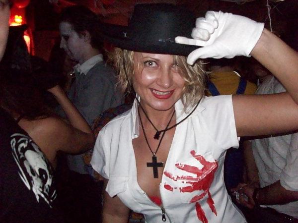 24P Private:  Hot MILF Loves It All