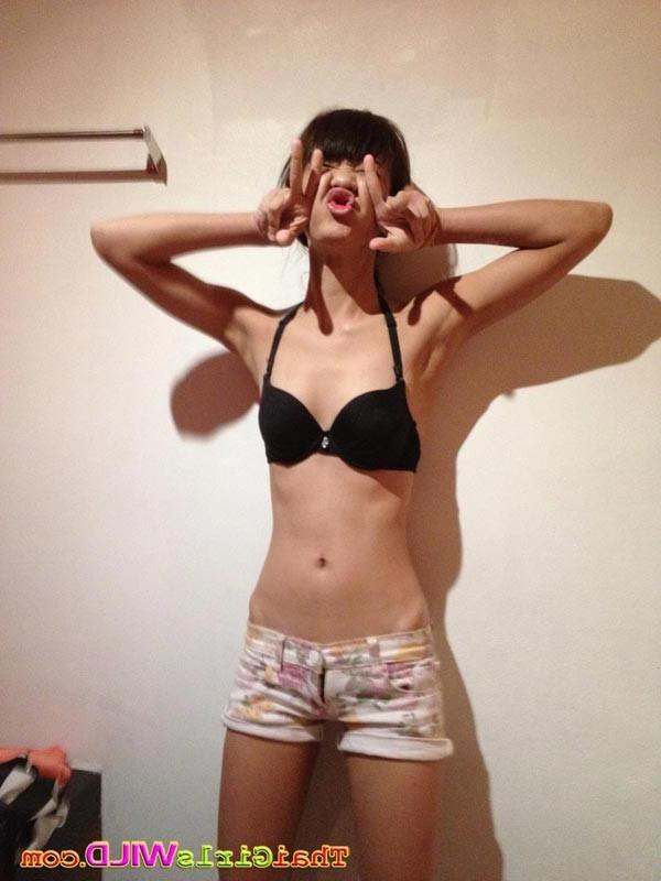 16P Two Thai teen sluts goof around in the room and take nude pics