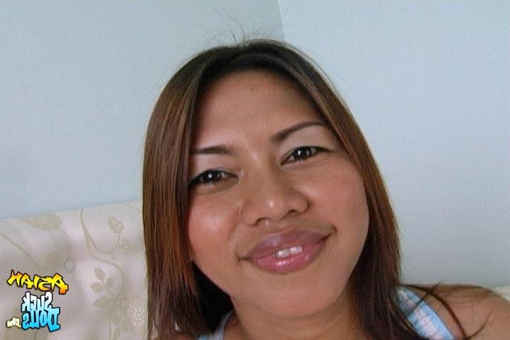 15P Thai bar girl Aom has her perfect Asian tits fucked