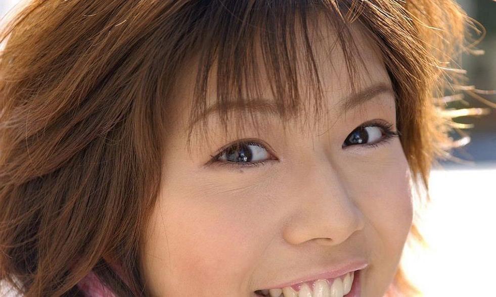 15P Japanese cutie Mai Haruna in lingerie showing tits