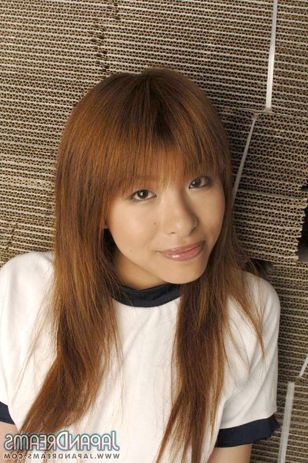 16P Japanese teen Hitomi Odagiri in a tshirt