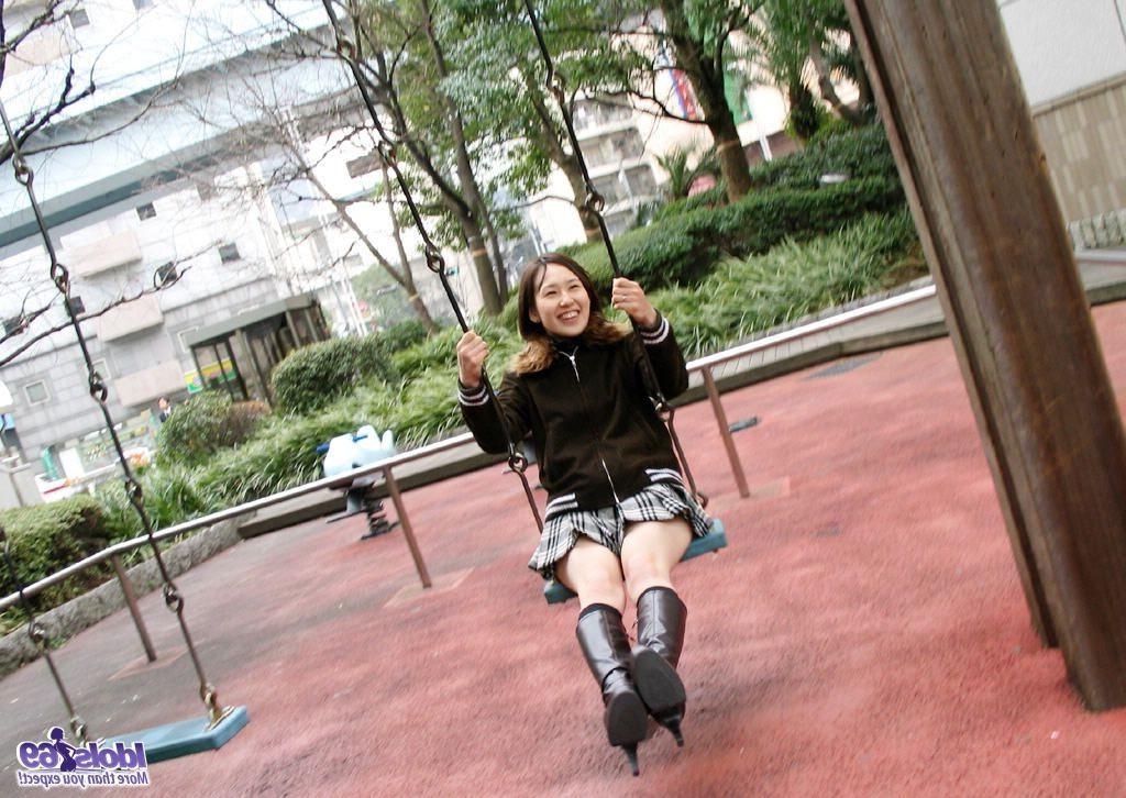 16P Japanese slut Ami in her uniform is hot