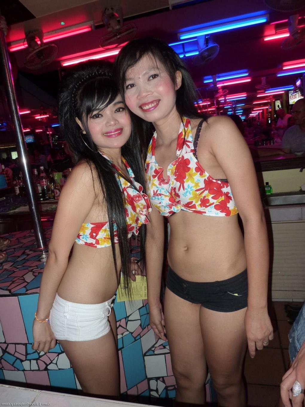 15P Thai Beer Bar Whore Penetrated By A Horny Sex Tourist Asian Slut