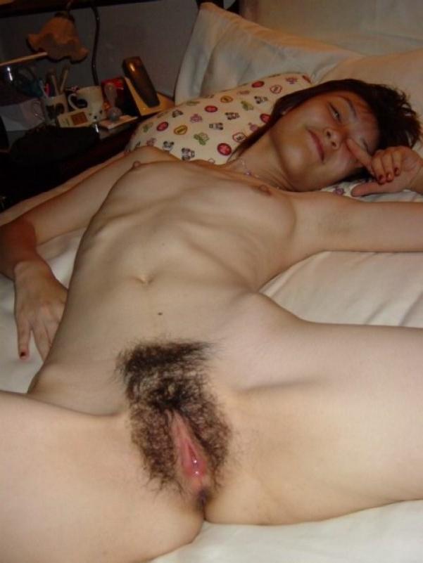 14P Mega oozing hot and delicious Asian girls posing naked