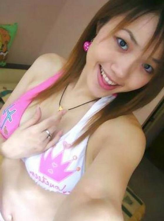 16P Mega oozing hot and delicious Asian girls posing naked