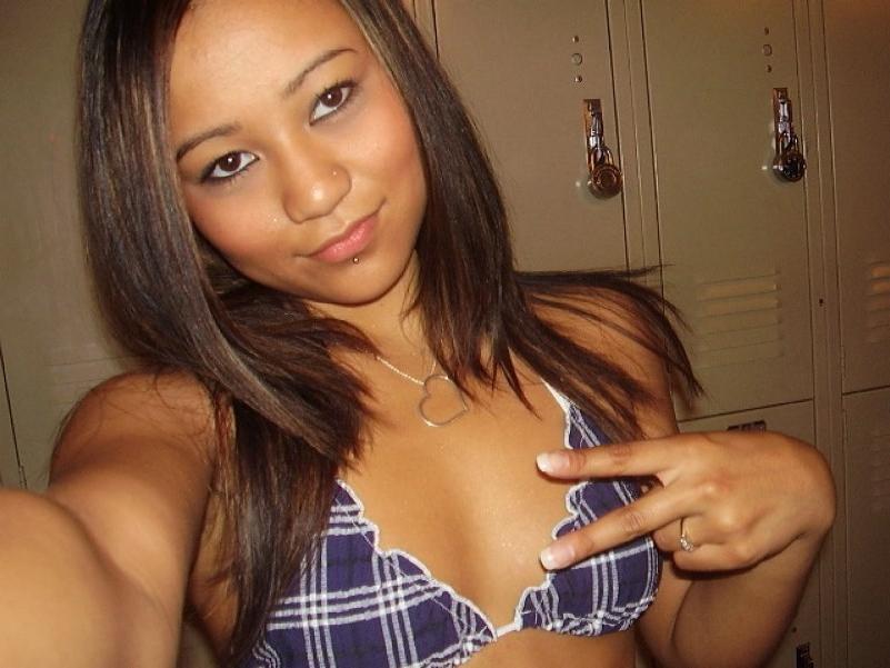 16P Mega oozing hot and delicious Asian girls posing naked