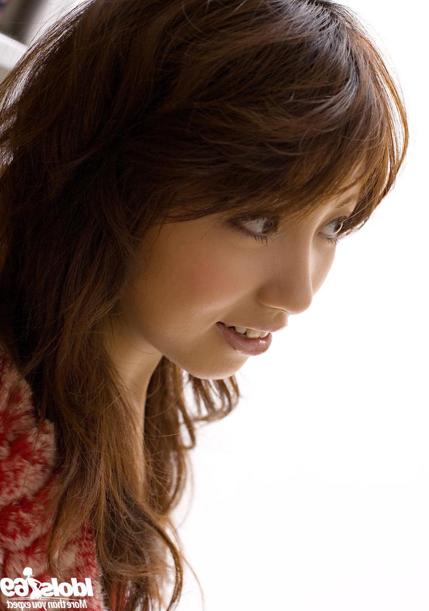15P Japanese av idol Rika Yuuki stripping naked