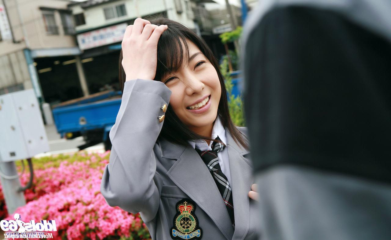 15P Japanese av idol schoolgirl naked in studio