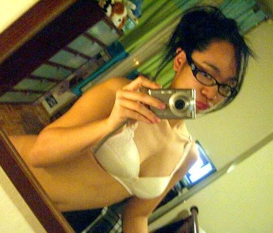 15P Japanese teen gfs posing for the camera