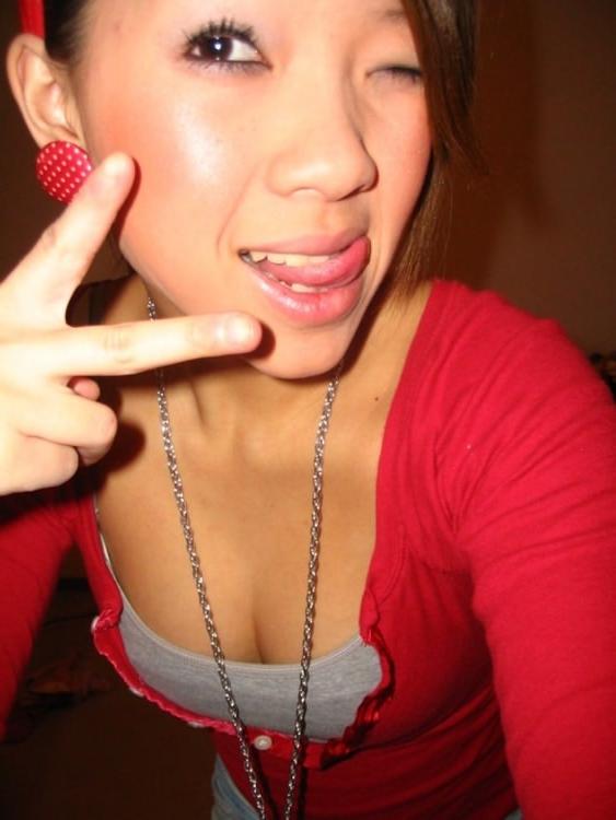 16P Mega oozing hot and delicious Asian girls posing naked